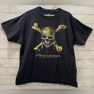 Disney Shirt Mens XL Pirates Of The Caribbean Dead Men Tell No Tales TShirt READ